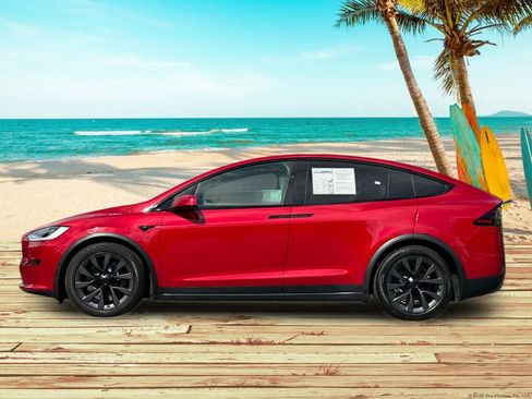 Used 2023 Tesla Model X AWD/4WD image 3