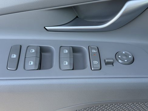 Certified 2026 Hyundai Elantra Sport FWD image 18