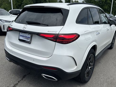 Used 2025 Mercedes-Benz GLC 300 4MATIC image 10