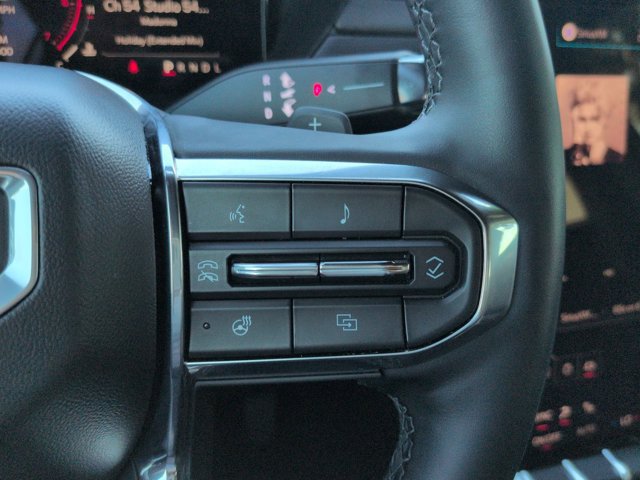 Used 2025 GMC Acadia Elevation w/ Black Edition FWD image 24