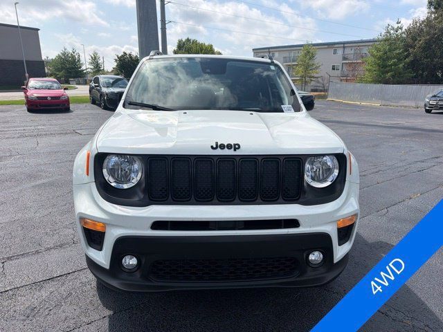 Used 2023 Jeep Renegade Altitude AWD/4WD image 2