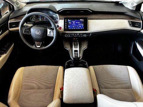 Used 2018 Honda Clarity Plug-In Hybrid image 18