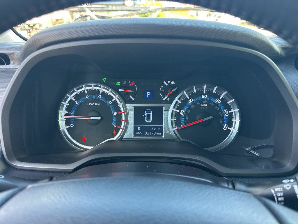 Used 2018 Toyota 4Runner TRD Off-Road Premium AWD/4WD image 21