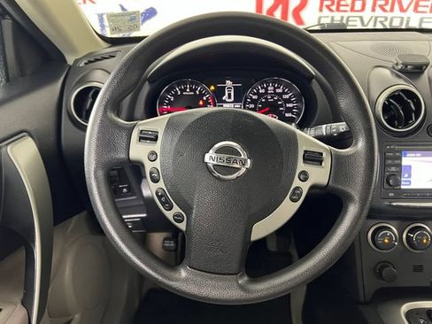 Used 2013 Nissan Rogue SV w/ Premium Pkg FWD image 15