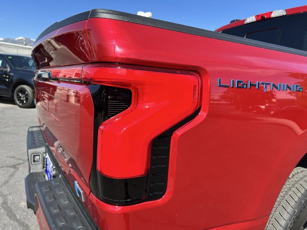 Used 2023 Ford F150 Lightning Lariat AWD/4WD image 35