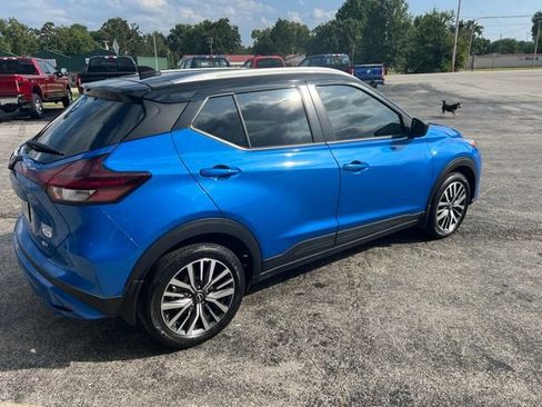 Used 2023 Nissan Kicks SV FWD image 5
