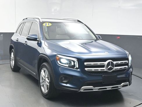 Used 2021 Mercedes-Benz GLB 250 GLB 250 w/ Premium Package image 2