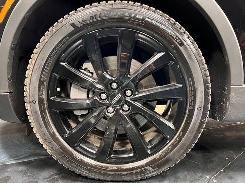 Used 2021 Lincoln Nautilus Reserve w/ Monochromatic Package image 23