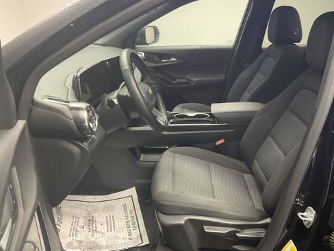 Certified 2025 Chevrolet Equinox LT AWD/4WD image 12