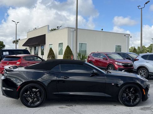 Used 2019 Chevrolet Camaro SS RWD image 4