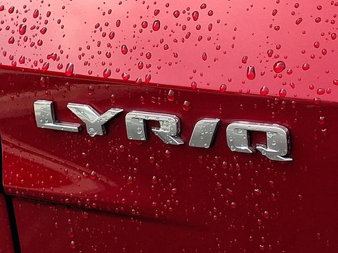 Certified 2024 Cadillac Lyriq Luxury AWD/4WD image 35