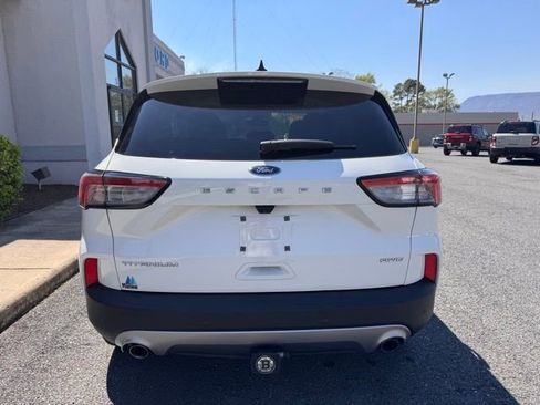 Used 2022 Ford Escape Titanium w/ Titanium Elite Package image 5