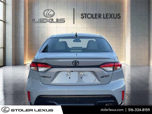 Used 2022 Toyota Corolla SE image 5
