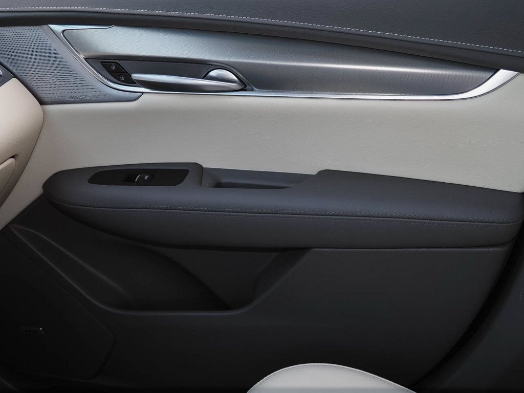 Certified 2025 Cadillac XT5 Premium Luxury FWD image 20
