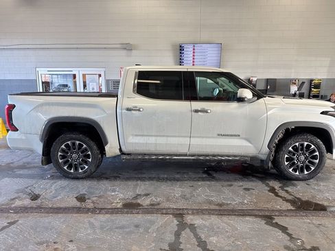 Used 2023 Toyota Tundra Limited image 5