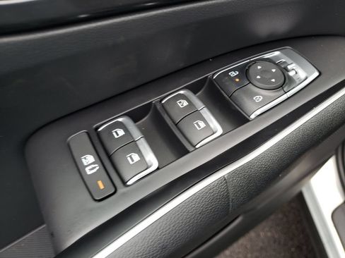 New 2026 Kia Sorento LX FWD image 16