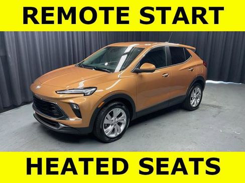 Used 2024 Buick Encore GX Preferred w/ Comfort Package FWD image 2