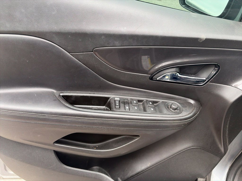 Used 2019 Buick Encore Preferred FWD image 17
