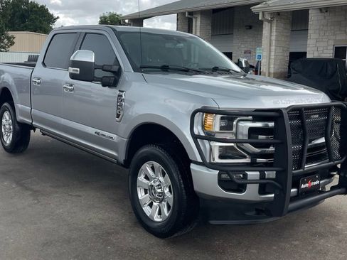 Used 2021 Ford F250 Platinum w/ FX4 Off-Road Package AWD/4WD image 3