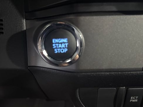 Used 2023 Toyota Tacoma TRD Sport image 44