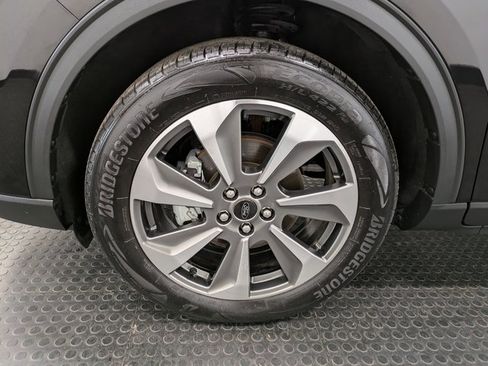 Used 2024 Ford Escape Platinum image 7