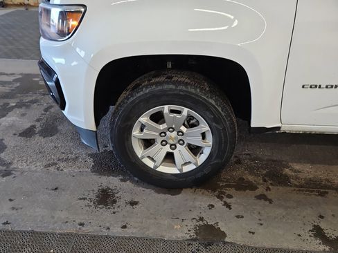 Used 2022 Chevrolet Colorado LT w/ Fleet Safety Package image 4