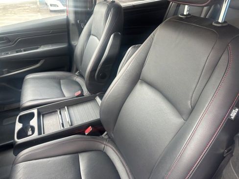 Used 2023 Honda Odyssey Sport image 8