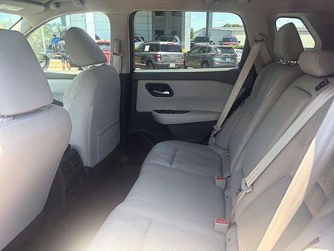 Certified 2025 Nissan Rogue SV AWD/4WD image 21