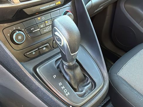 Used 2020 Ford Transit Connect XL image 17