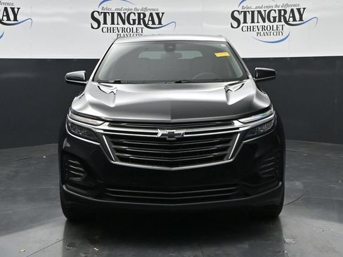 Used 2024 Chevrolet Equinox LS w/ LS Convenience Package FWD image 2