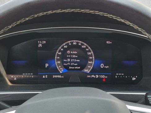 Used 2024 Volkswagen Tiguan SE w/ MDO Package, Three-Row FWD image 11