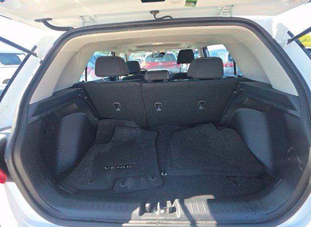 Certified 2026 Hyundai Venue SEL FWD image 16