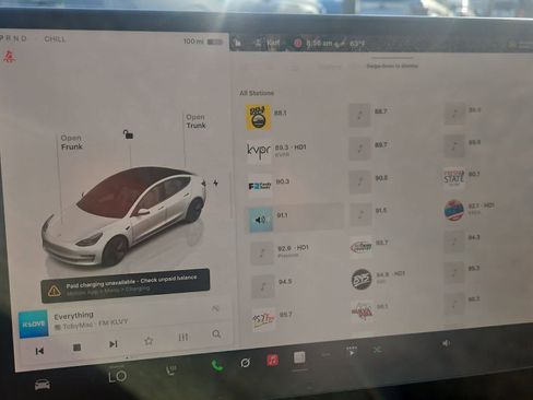 Used 2023 Tesla Model 3 Standard Range image 16