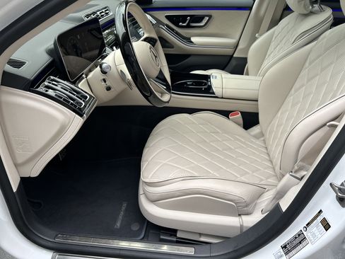 Certified 2025 Mercedes-Benz S 580 4MATIC Sedan w/ AMG Line Package image 19