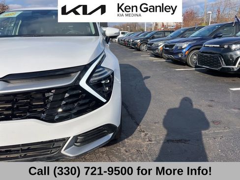 Certified 2025 Kia Sportage EX image 21