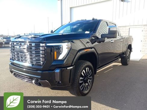Used 2024 GMC Sierra 3500 Denali Ultimate image 7
