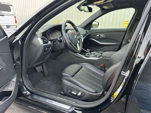 Used 2022 BMW 330i xDrive Sedan w/ Driving Assistance Package image 13