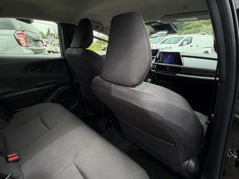 Used 2023 Toyota Prius LE AWD/4WD image 25