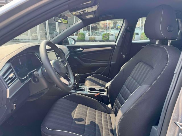 Certified 2022 Volkswagen Jetta Sport FWD image 14