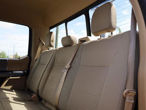 Used 2018 Ford F150 XLT w/ Equipment Group 302A Luxury image 12