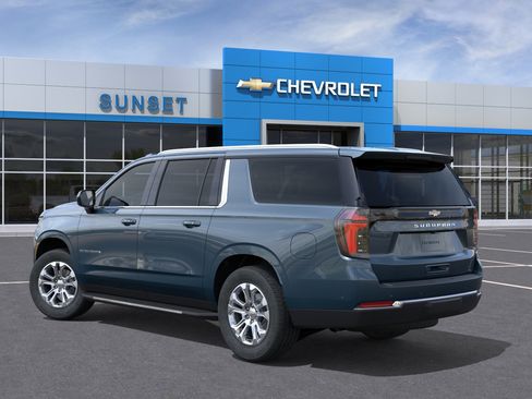 New 2026 Chevrolet Suburban LS image 3
