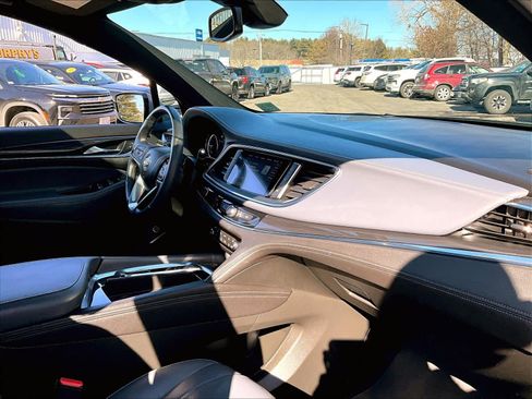 Used 2023 Buick Enclave Essence w/ Experience Buick Package image 22