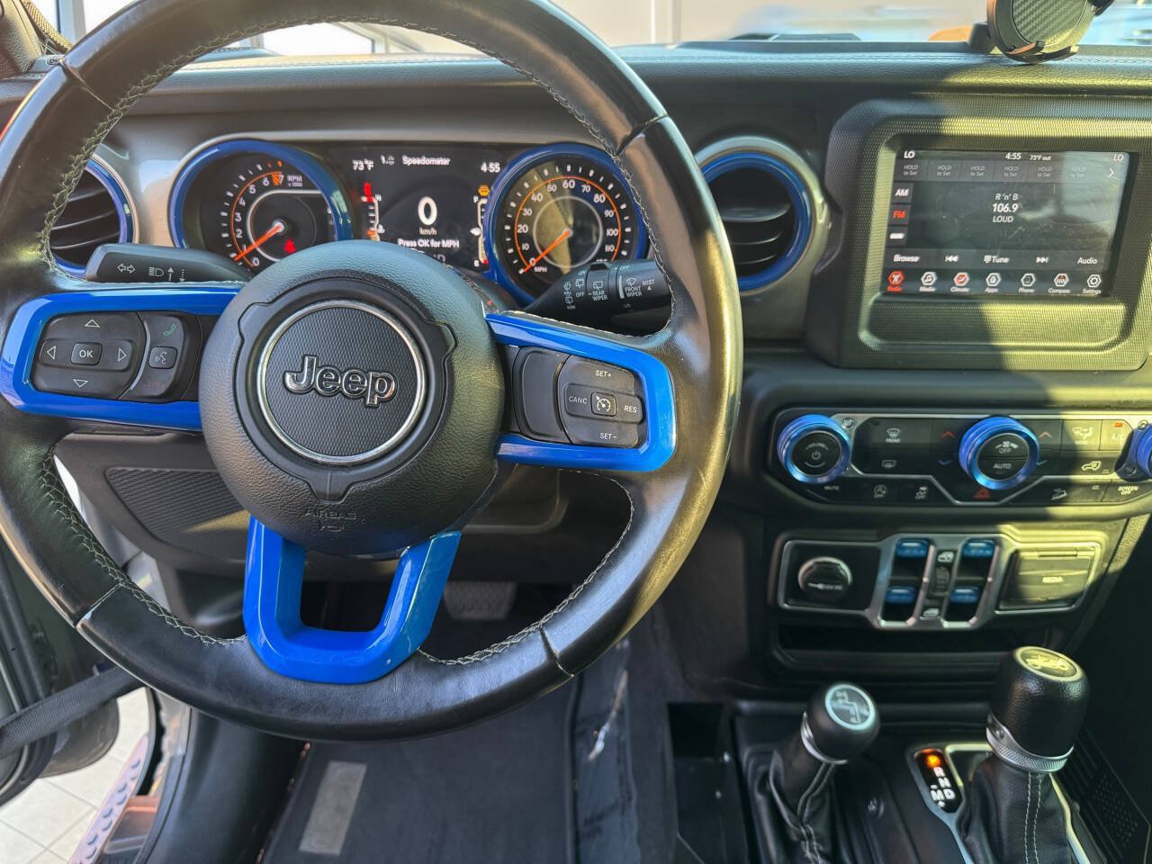 Used 2018 Jeep Wrangler Unlimited Sahara w/ LED Lighting Group AWD/4WD image 23