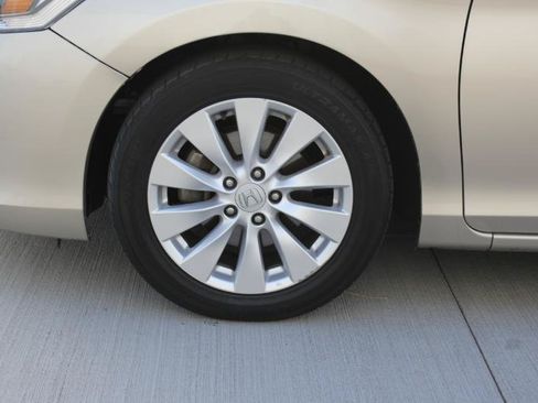 Used 2015 Honda Accord EX-L image 41