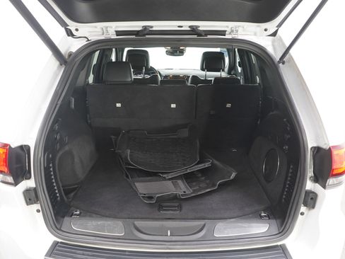 Used 2019 Jeep Grand Cherokee Limited X image 11