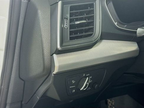 Used 2018 Audi Q5 2.0T Premium Plus w/ Premium Plus Package image 11