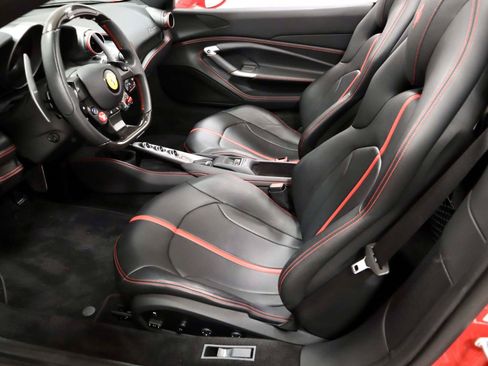 Certified 2022 Ferrari F8 Tributo RWD image 19