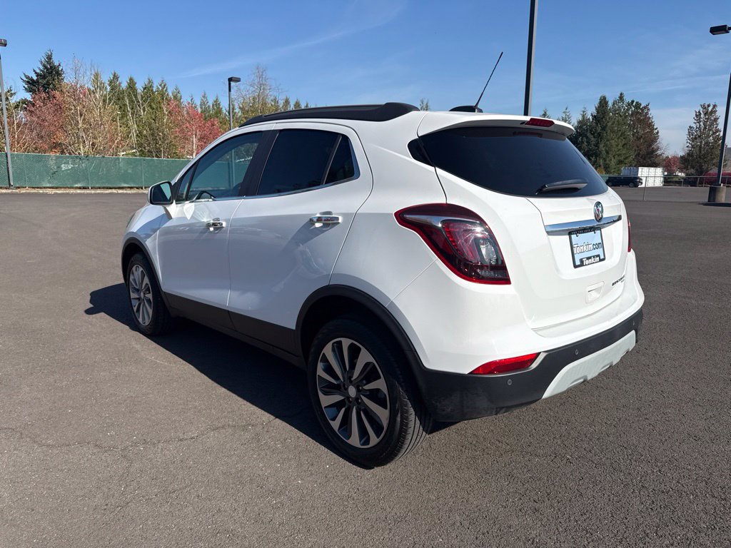 Used 2022 Buick Encore Preferred w/ Safety Package II AWD/4WD image 5