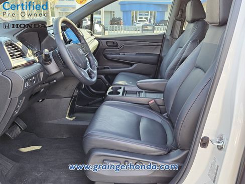 Certified 2024 Honda Odyssey Sport image 10