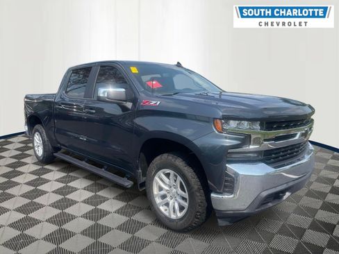 Used 2020 Chevrolet Silverado 1500 LT w/ All-Star Edition AWD/4WD image 3